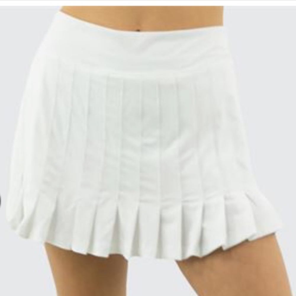 Brand new Fila front pleated